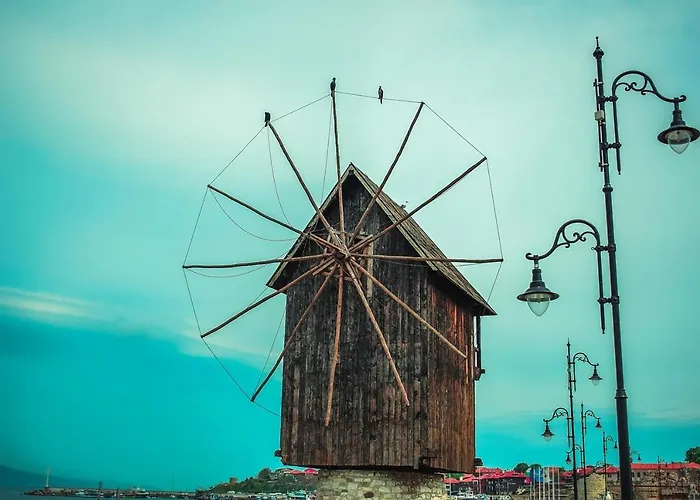 Rosa Marina 内塞伯尔